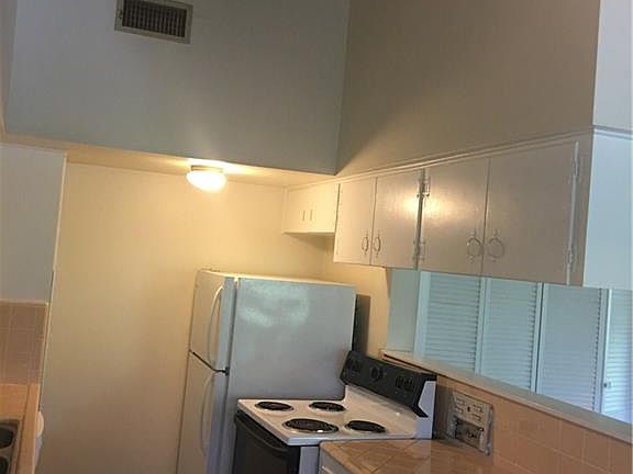 2nd image of 1511 Shoal Creek Blvd APT H