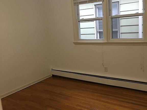 5th image of 320 Arlington Ave #2