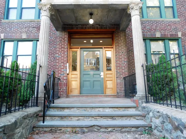 32 Dennison St APT 6, Boston, MA 02119