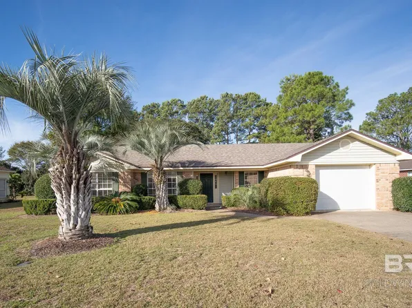 9785 Fairway Dr, Foley, AL 36535
