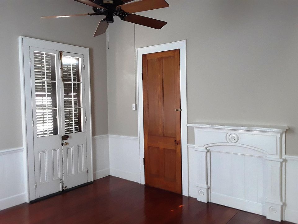 1st image of 715 Congress St