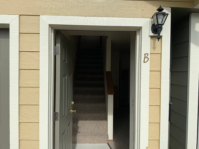 1223 Cousins St #A — Photo 6