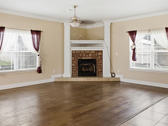 5th image of 4563 Hermosa Rd