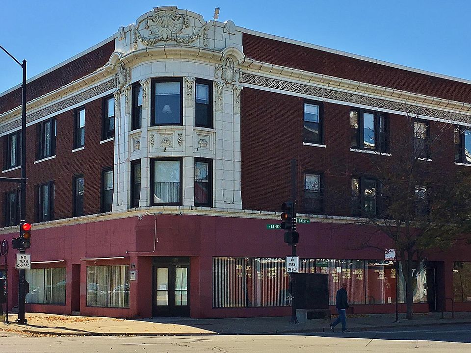 1st image of 3054 N Greenview Ave #O3