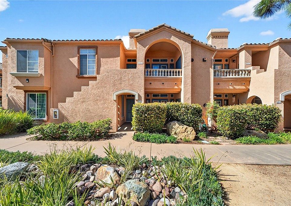 1st image of 3531 Cameo Dr Unit 98