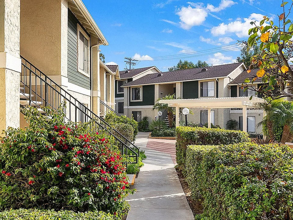 Encinitas Terrace Apartment Homes, 55+