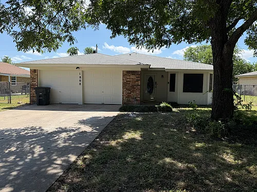 1808 Galaxy Dr Photo 1