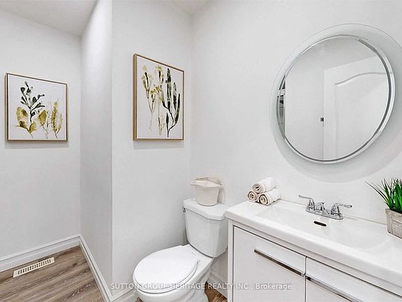 5th image of 451 Leacock Dr