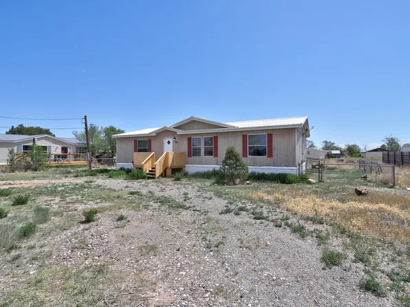 712 N Walker St, Estancia, NM 87016