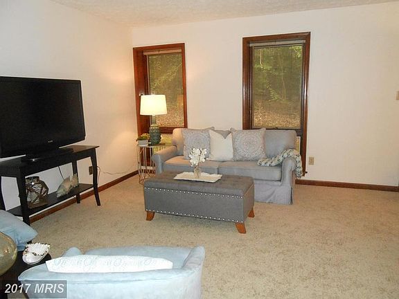 2nd image of 44693 White Oak Ct APT 515