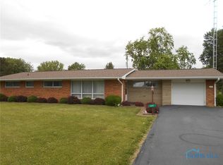 1312 Morningside Dr, Fostoria, OH 44830