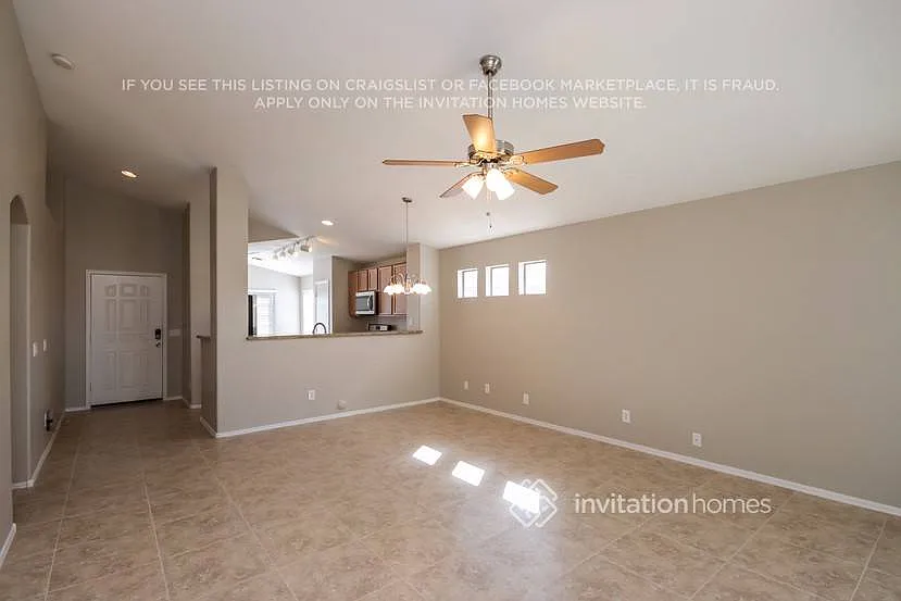 364 S Bermuda Dr Gilbert, AZ 85296 — Photo 2