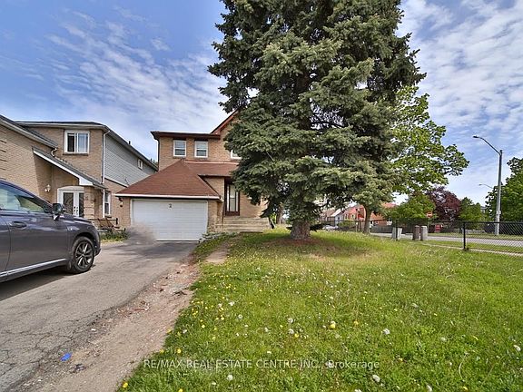 2nd image of 2 Roehampton Cres
