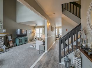 8 Linda Ct, Lincoln Park, NJ 07035