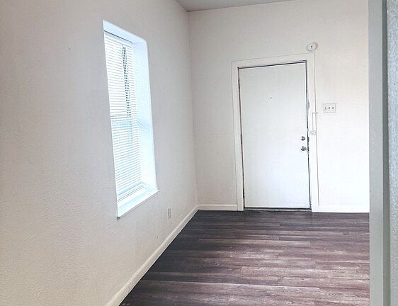 4th image of 2979 Martin Luther King Dr APT 1