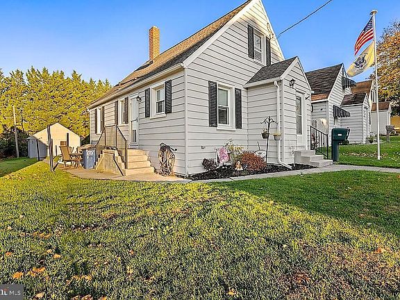 4th image of 820 McAllister St