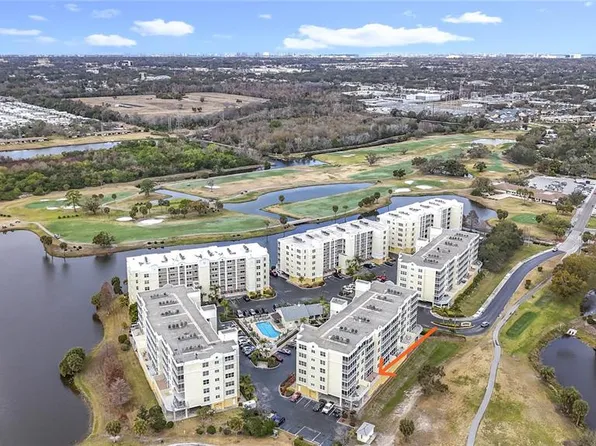 1200 Country Club Dr APT 3105, Largo, FL 33771