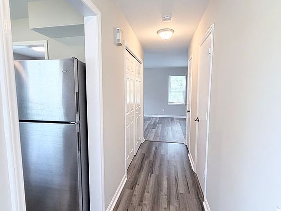 3rd image of 2422 Moran St