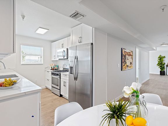 2nd image of 18425 Malden St #2X2