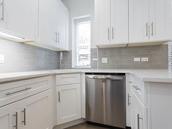 4th image of 1407 N Bosworth Ave APT 102