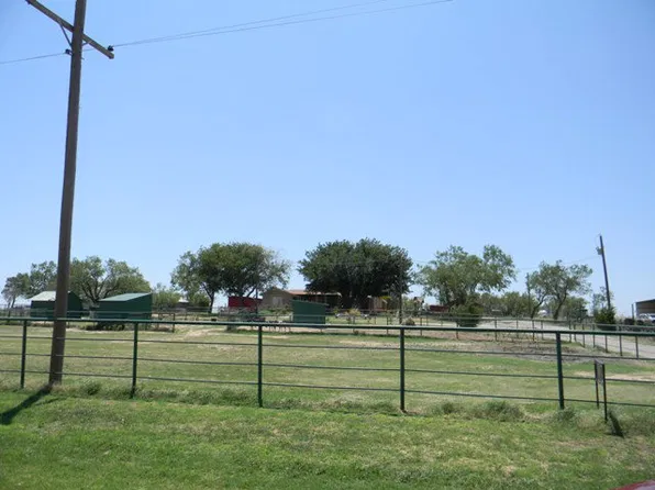 297 N County Road 221, Snyder, TX 79549