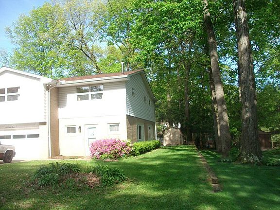 2nd image of 133 White Oak Dr