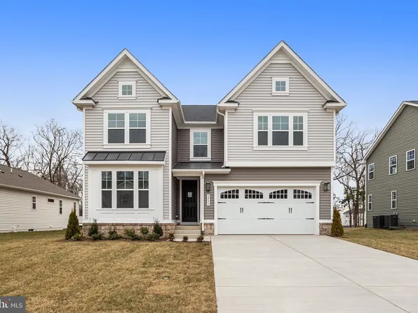 2083 Springvale Dr, Bealeton, VA 22712