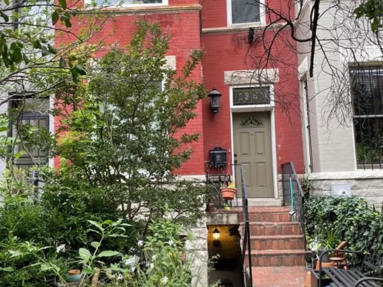 1351 Irving St, NW — Photo 28