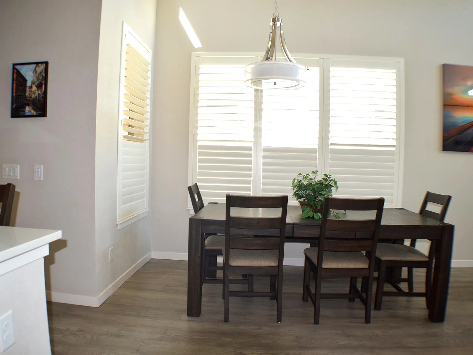 4 bed, 2759 sqft, $3,695 — Photo 4