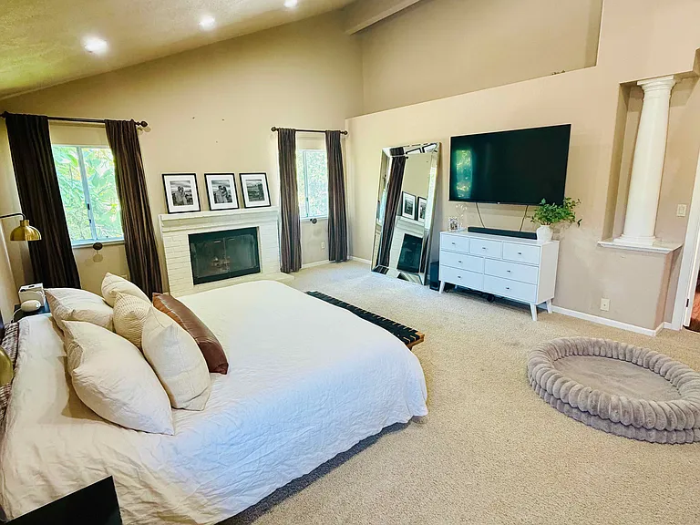 4104 Bancroft Dr — Photo 10