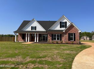 4223 Adriane Cv, Nesbit, MS 38651