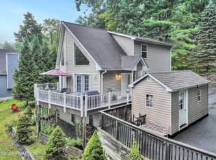 108 Briar Ct, Lackawaxen, PA 18435