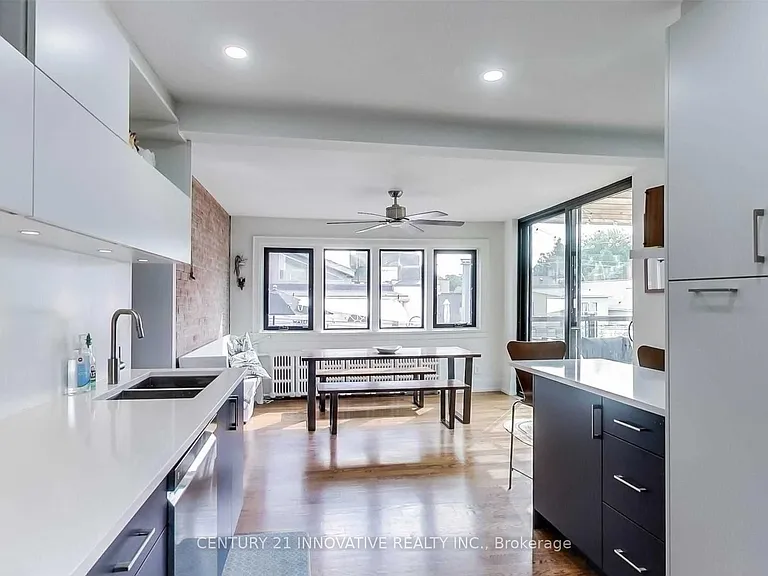 27 Saint Johns Rd #C — Photo 3