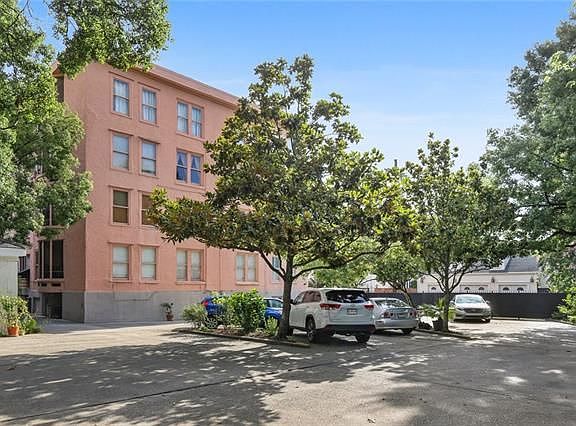 5th image of 4900 Saint Charles Ave APT 3A