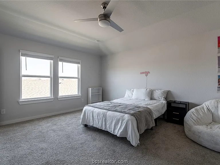 956 Lady Bird Ln — Photo 23