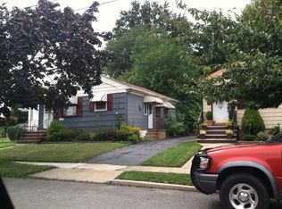 1046 Neck Ln, Elizabeth, NJ 07201