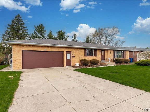 3rd image of 138 Coventry Rd