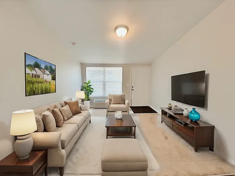 Wentworth Apartments — Photo 3