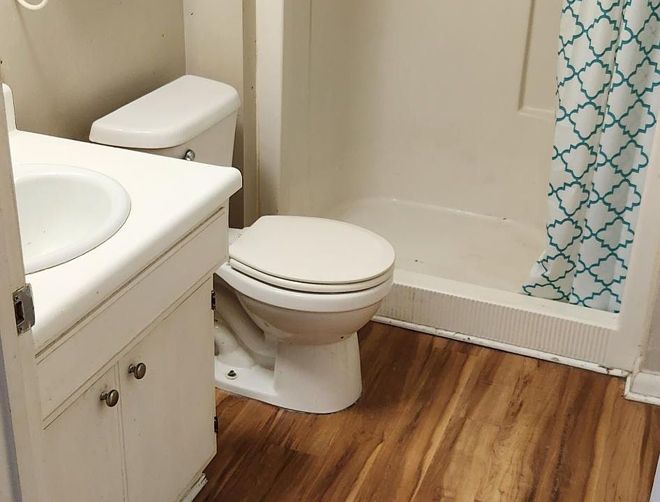1st image of 621 McArthur St APT 2