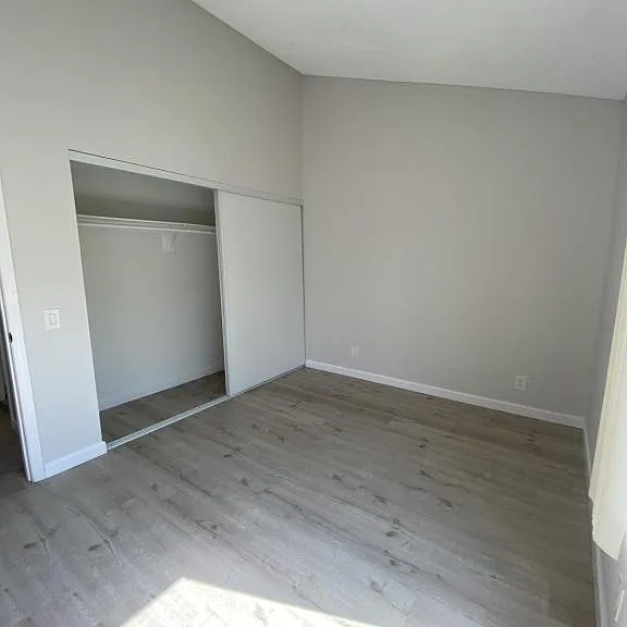 181 N Richmont Dr — Photo 4