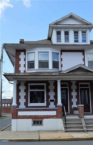 2nd image of 29 E Main St