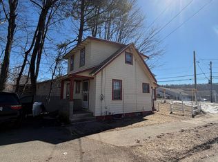 235 Foxon Rd #3, New Haven, CT 06513