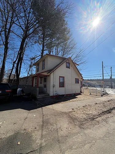 235 Foxon Rd #3 Photo 1