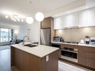 516 Foster Ave #403, Coquitlam, BC