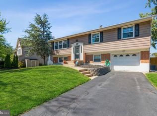 637 Croyden Dr, Cherry Hill, NJ 08003