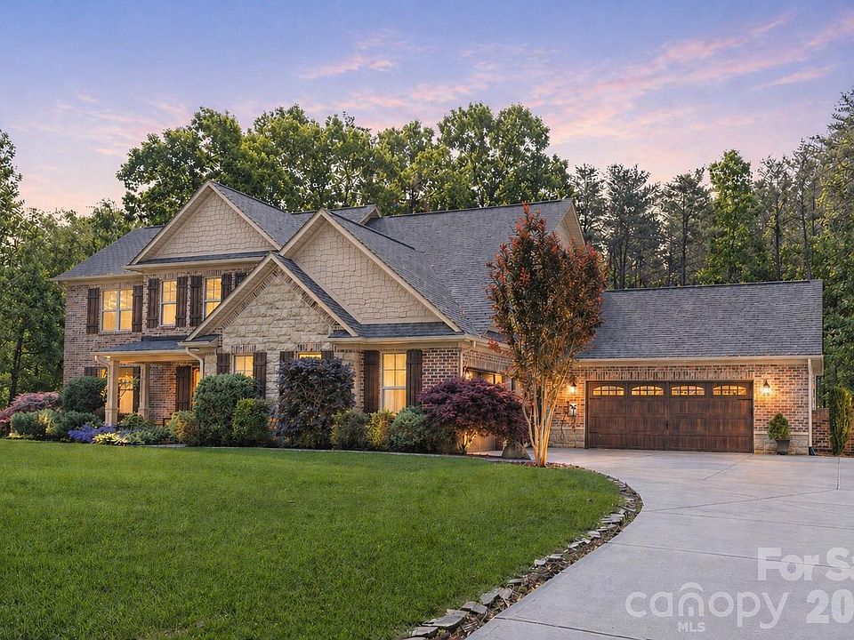 1st image of 7377 Bay Cove Ct
