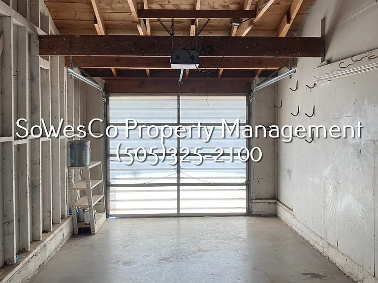 902 E 26th St — Photo 13