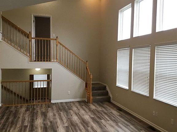 4th image of 7867 Shady Maple Dr NW