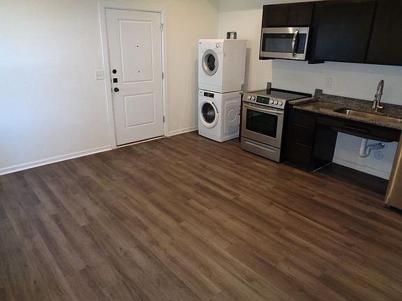 5th image of 1964 Murchison Dr #1B