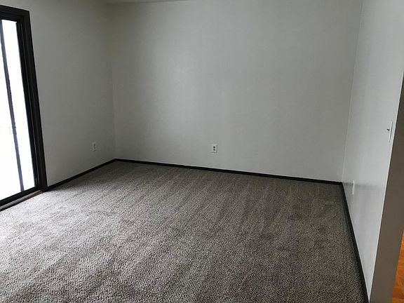 5th image of 1602 Sunrise Lakes Dr APT 9